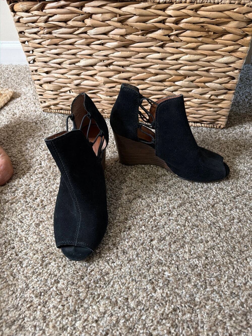Lucky brand, genuine, suede black wedge shoe 7.5 370
